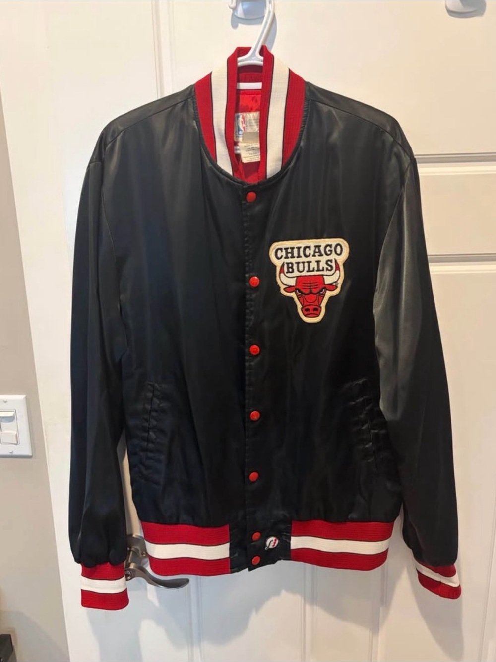 Shain Vintage Chicago Bulls satin jacket - L